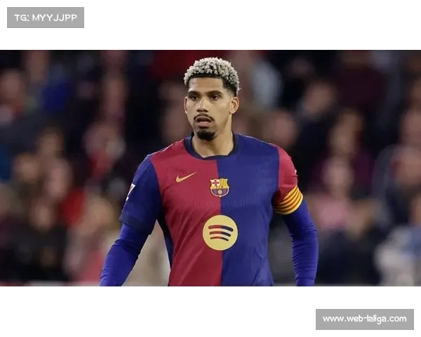 阿劳霍红牌成比赛转折点,巴萨队长防守决策受质疑 阿劳霍红牌成比赛转折点,巴萨队长防守决策受质疑